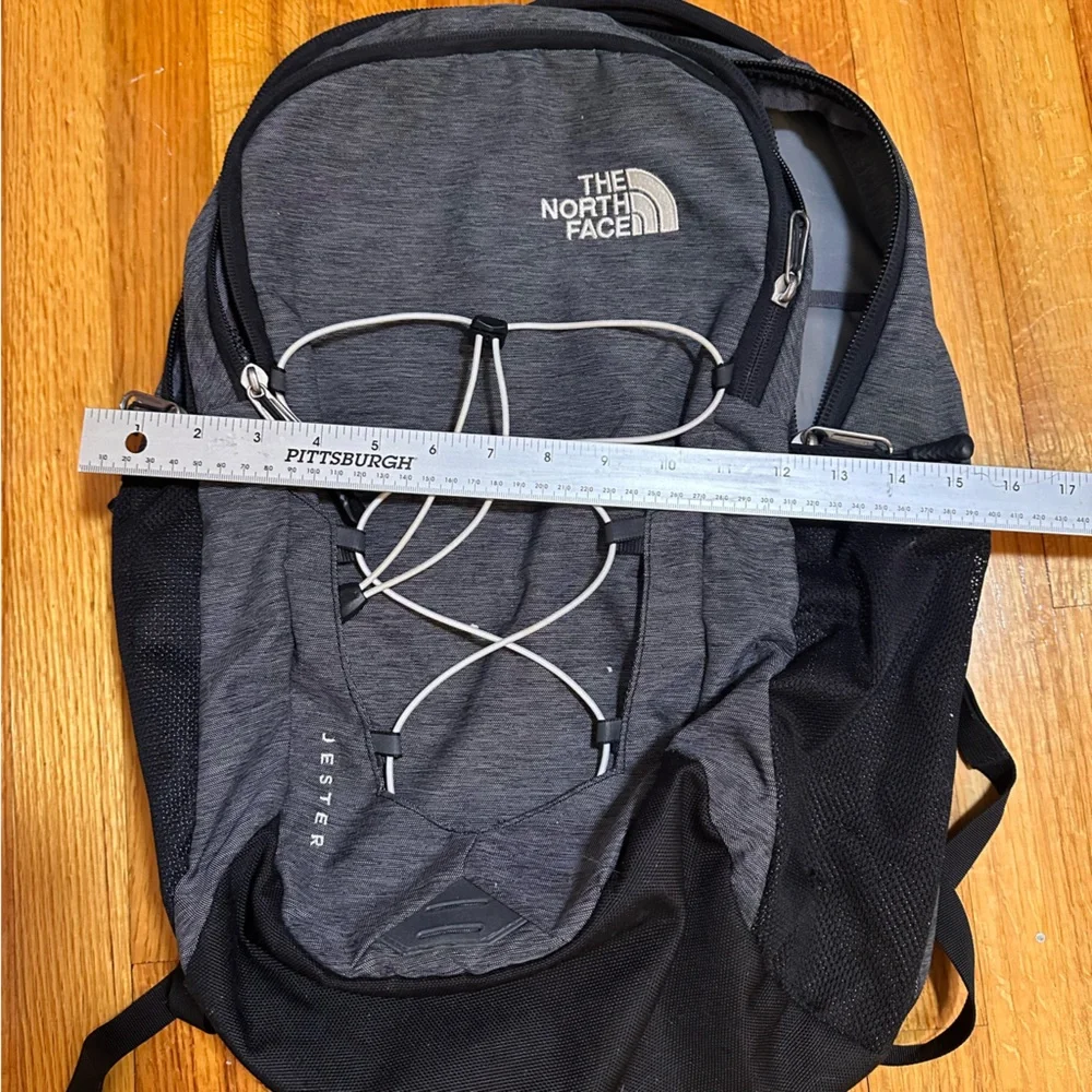 The North Face Jester Backpack  Everyday Travel Pack Black Gray Silver Hardware